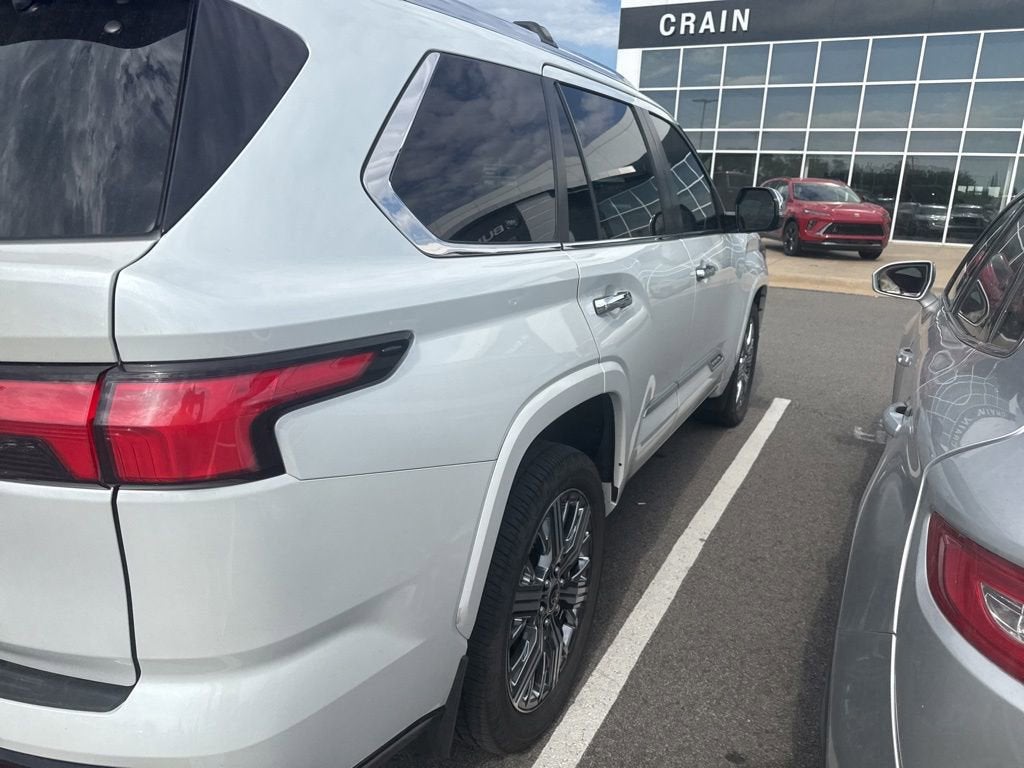 2024 Toyota Sequoia SR5
