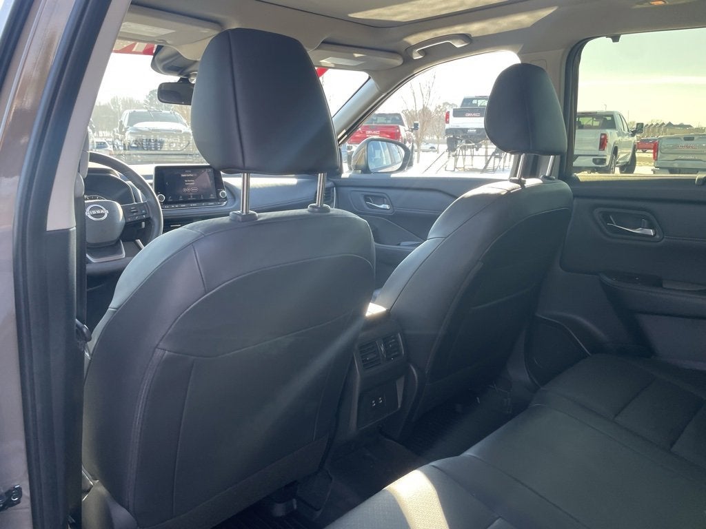 2025 Nissan Rogue SV