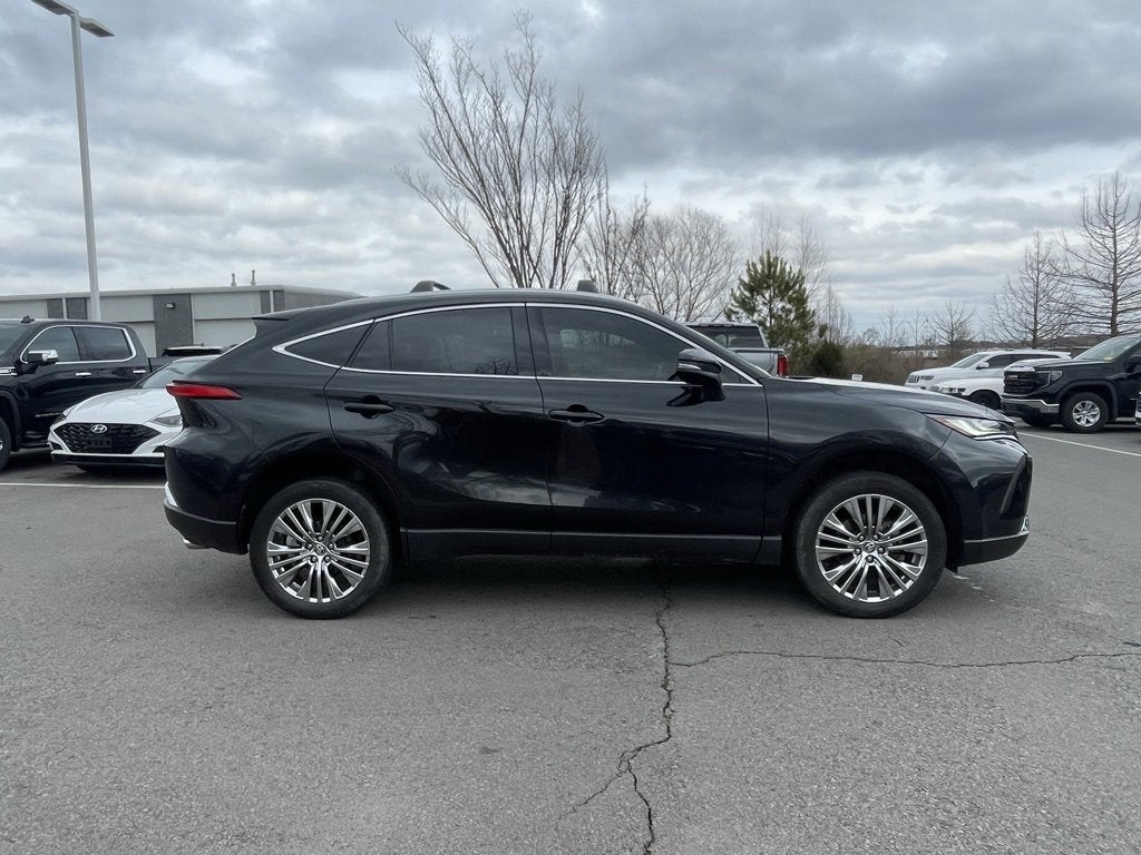 2022 Toyota Venza LE