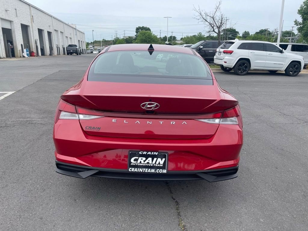 2023 Hyundai ELANTRA SEL