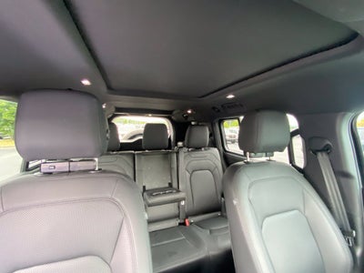 2025 Land Rover Defender Outbound