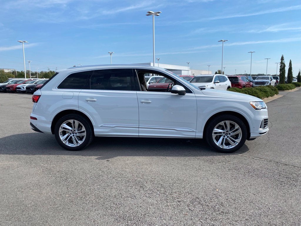 2021 Audi Q7 Premium Plus