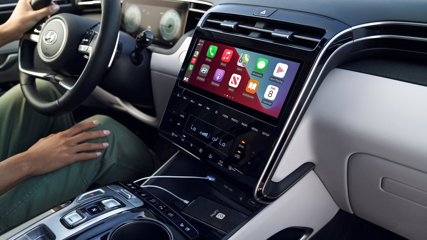 2022 Tucson Interior | Crain Hyundai of North Little Rock in North Little Rock AR