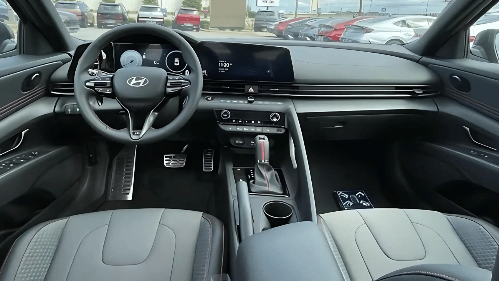 Interior View of the 2025 Hyundai Elantra