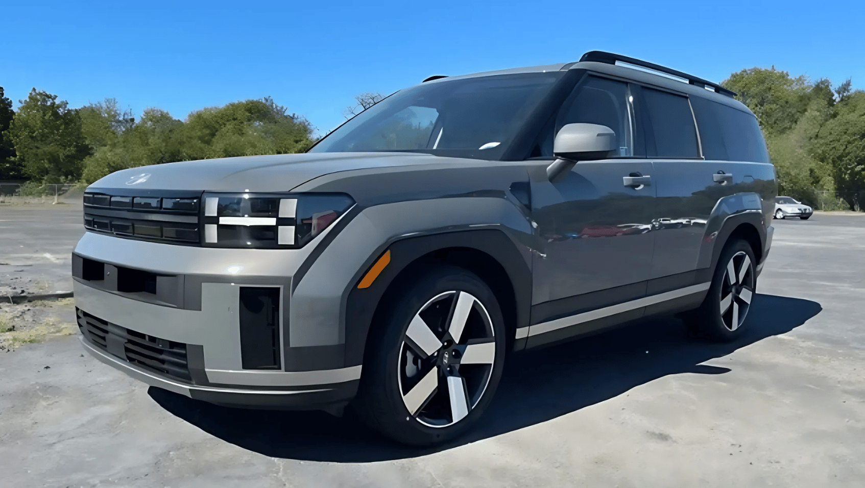 2025 Hyundai Santa Fe Front