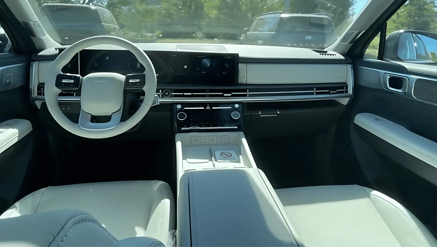 Interior View of the 2025 Hyundai Santa Fe