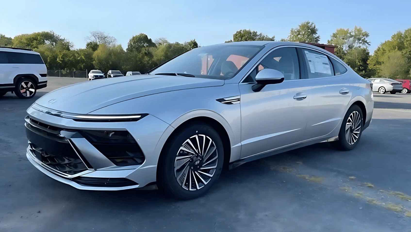 2025 Hyundai Sonata Hybrid