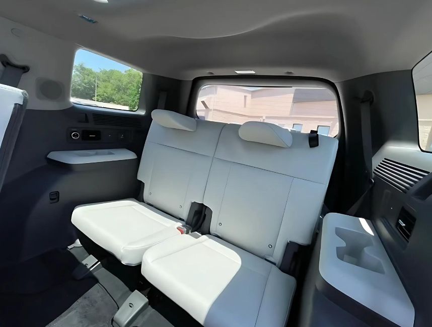 Hyundai Santa Fe SUV Interior